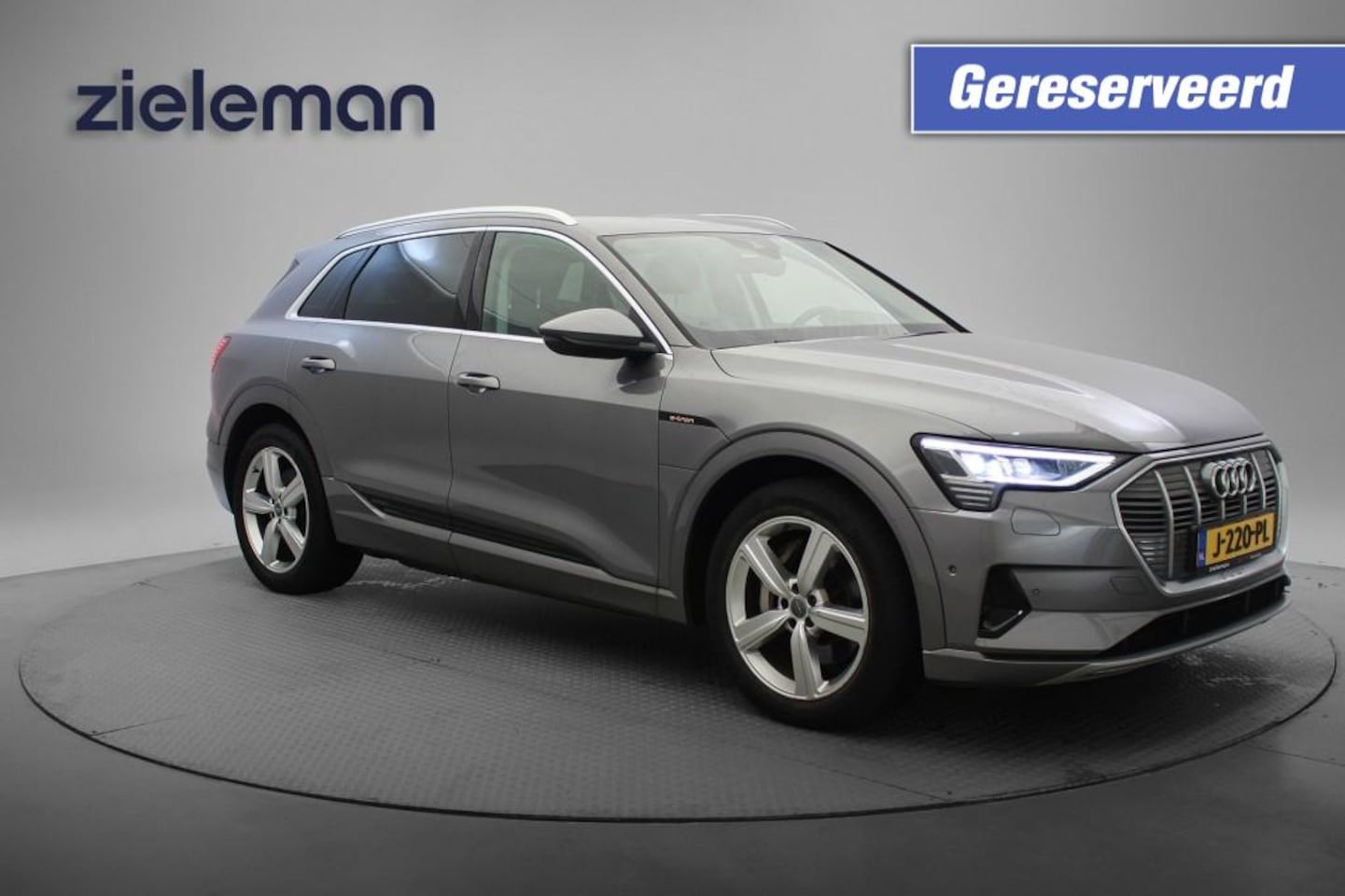 Audi e-tron - 50 quattro Business edition 71 kWh - Carplay, Navi, Camera, Cruise, GERESERVEERD!!! - AutoWereld.nl