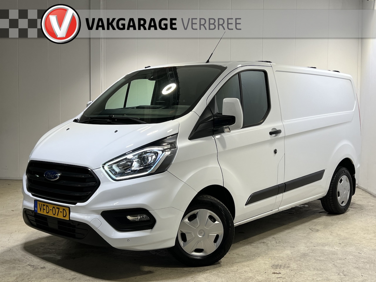 Ford Transit Custom - 280 2.0 TDCI L1H1 Trend | Navigatie/Android/Apple Carplay | Trekhaak | PDC Voor en Achter - AutoWereld.nl