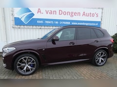 BMW X5 - XDRIVE45E M-Sport, Skylounge, 4WBest, 360, Trhaak, Massage, Laser