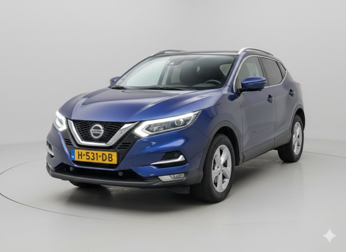 Nissan Qashqai - 1.3 DIG-T Business Edition | Automaat! | Trekhaak | Pano | Cruise Adaptive | Camera | Navi - AutoWereld.nl