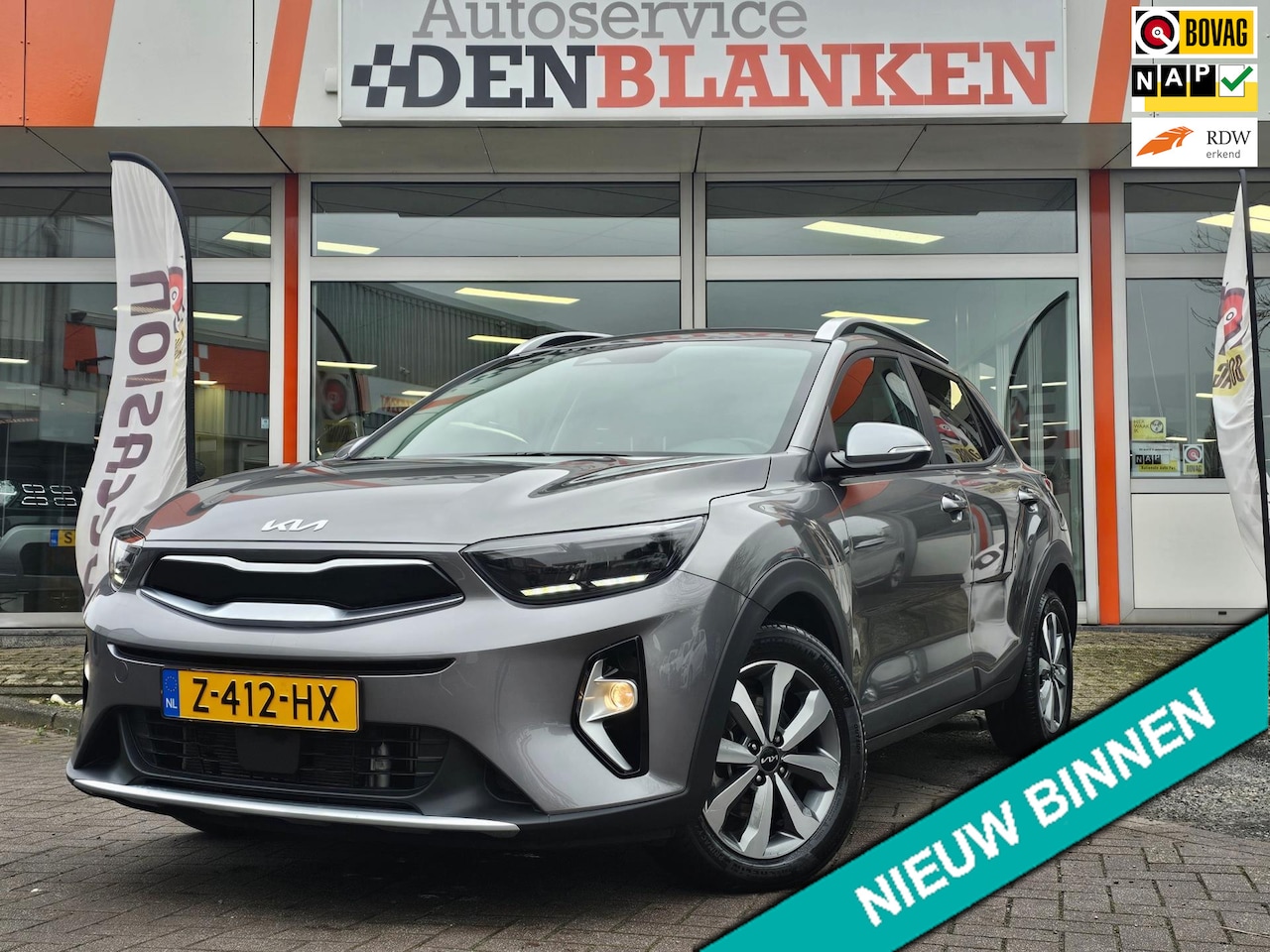 Kia Stonic - 1.0 T-GDi MHEV DynamicPlusLine BJ.2024 / Navigatie / Climate Control / Camera / Trekhaak ! - AutoWereld.nl