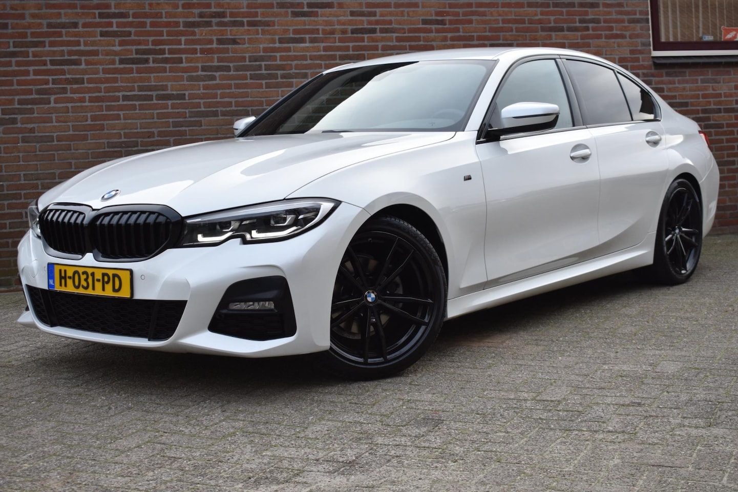 BMW 3-serie - 320i Executive Edition '20 M-pakket inruil mogelijk - AutoWereld.nl