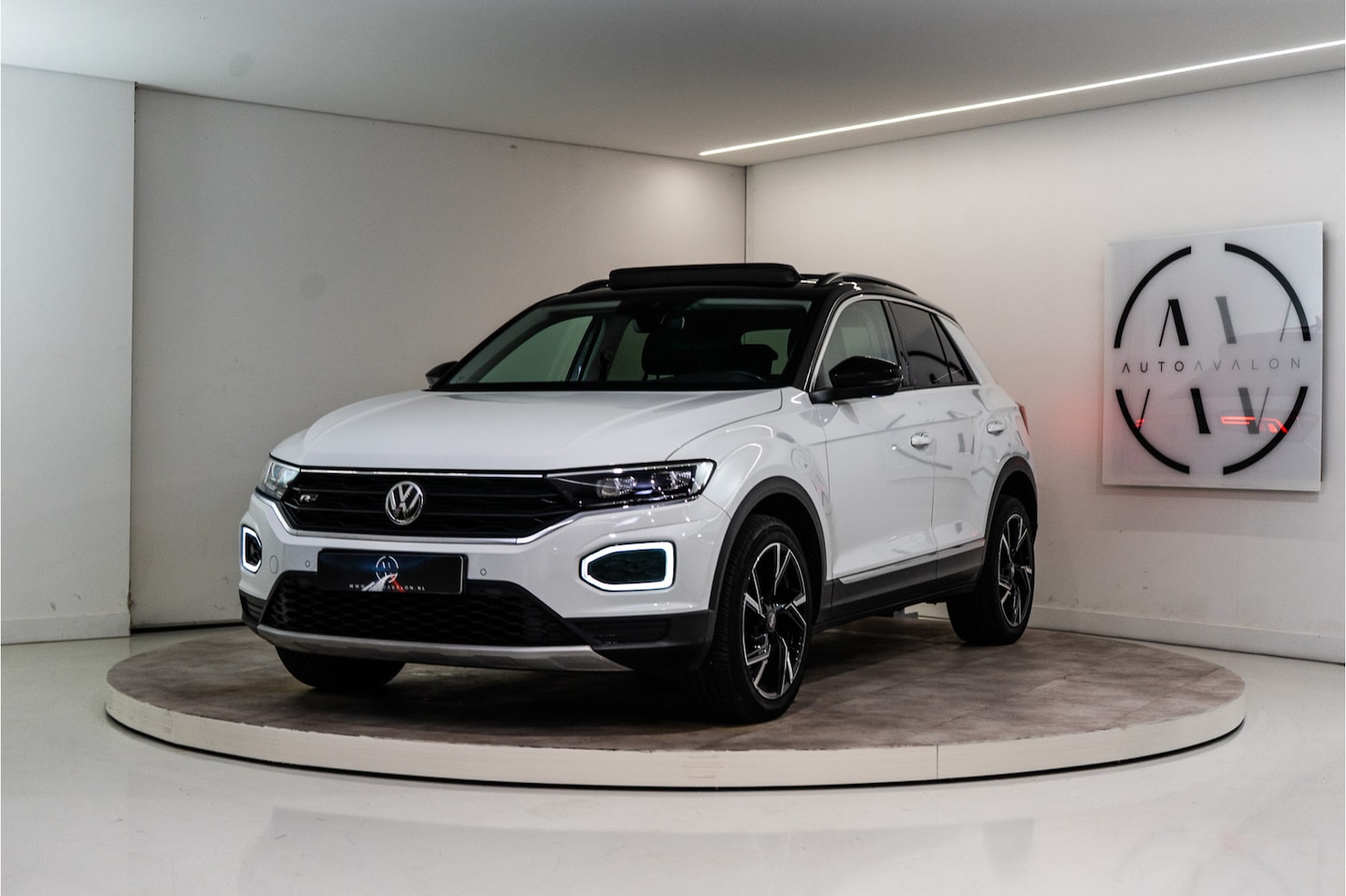 Volkswagen T-Roc - 1.0 TSI Business R-Line 116PK | Pano | LED | Carplay | Virtual | - AutoWereld.nl