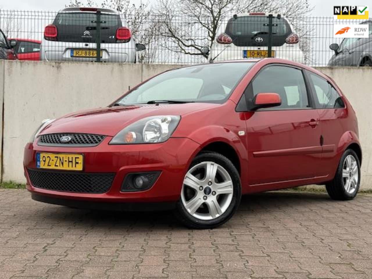 Ford Fiesta - 1.3-8V Futura XL/CLIMA/PDC/83814 KM NAP/APK 12-2026/INRUIL KOOPJE/ - AutoWereld.nl