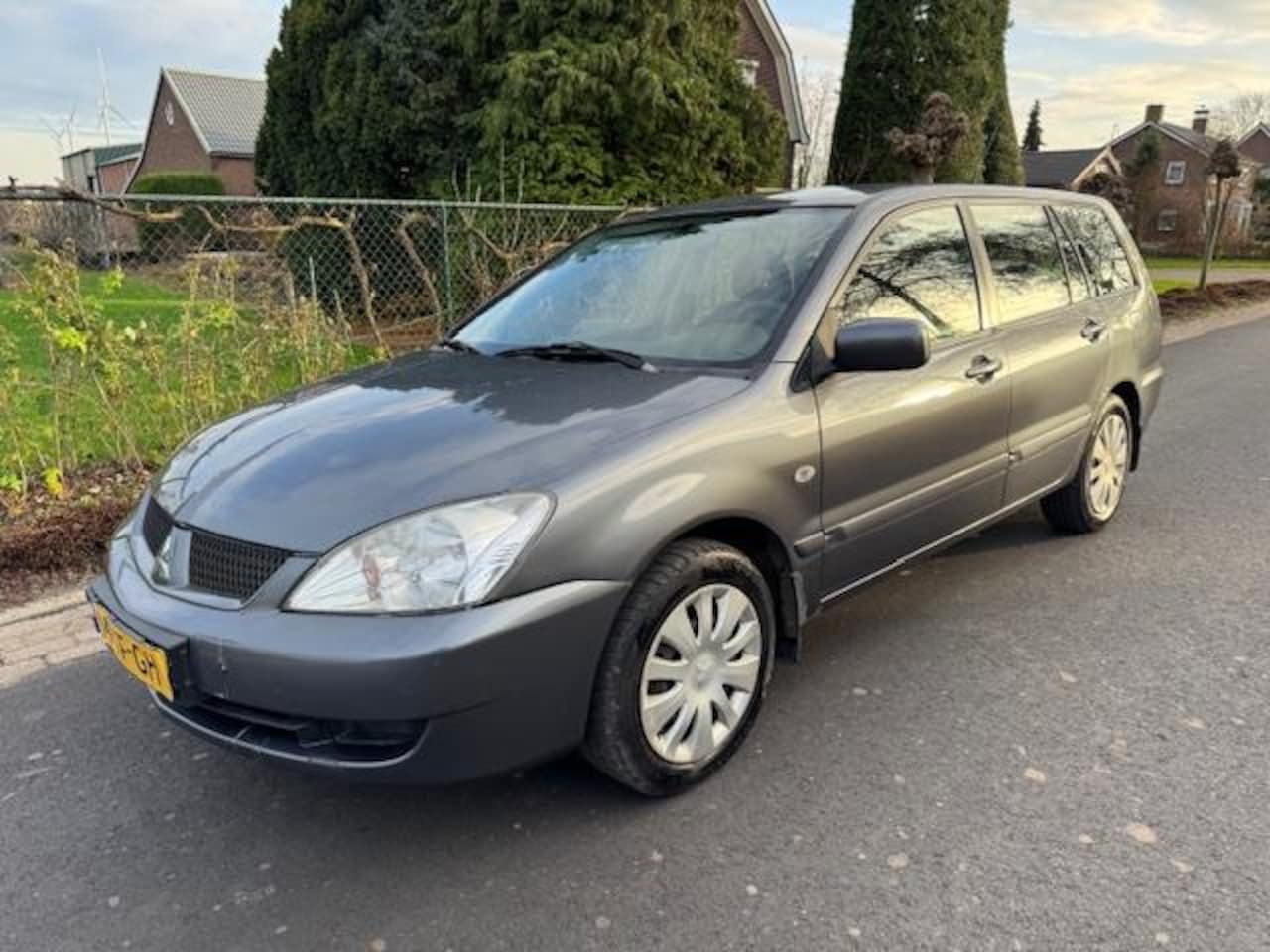 Mitsubishi Lancer Station Wagon - 1.6 Inform AIRCO / APK 01-2027 / TREKHAAK - AutoWereld.nl