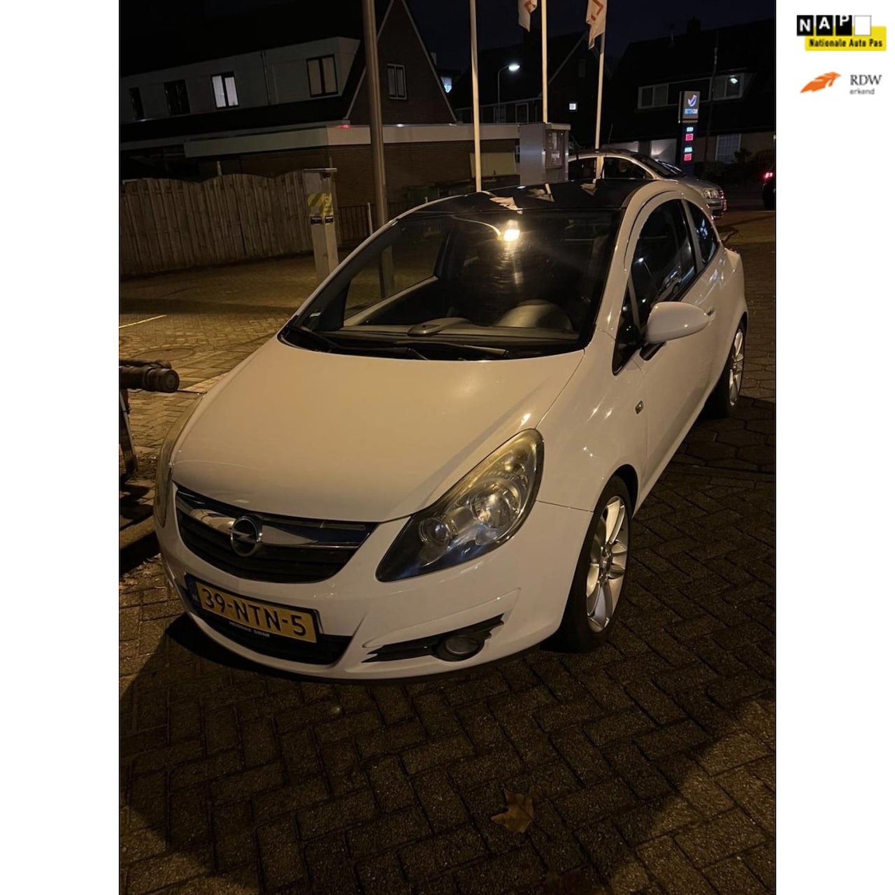 Opel Corsa - 1.4-16V Color EditionTop staat Airco - AutoWereld.nl