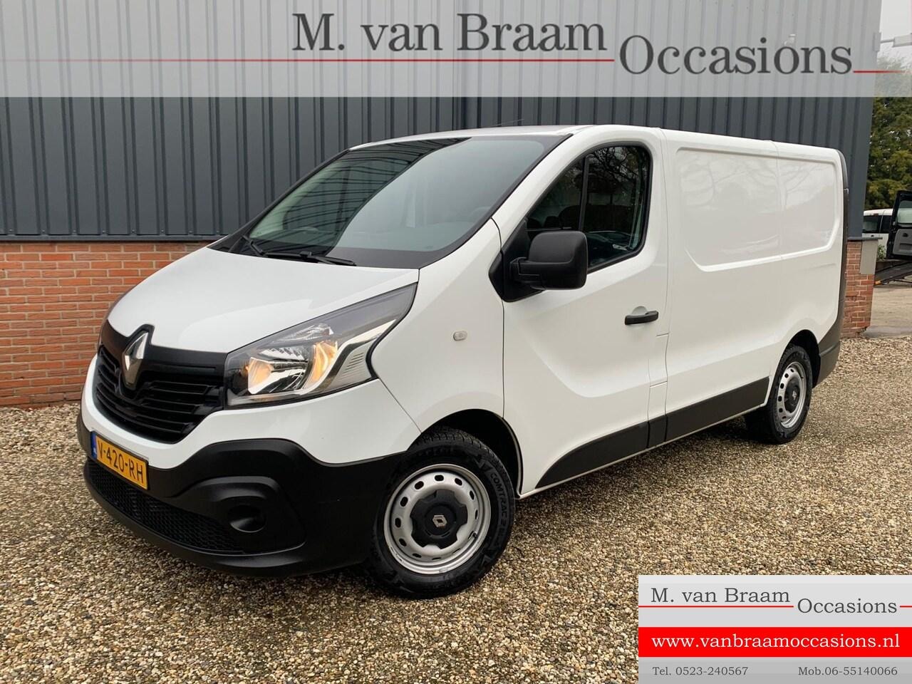 Renault Trafic - 1.6 dCi L1H1 Comfort 3-Persoons/Airco/Trekhaak/Pdc - AutoWereld.nl