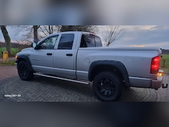 Dodge Ram 1500 - 5.7 HEMI 4X4 BENZINE/LPG