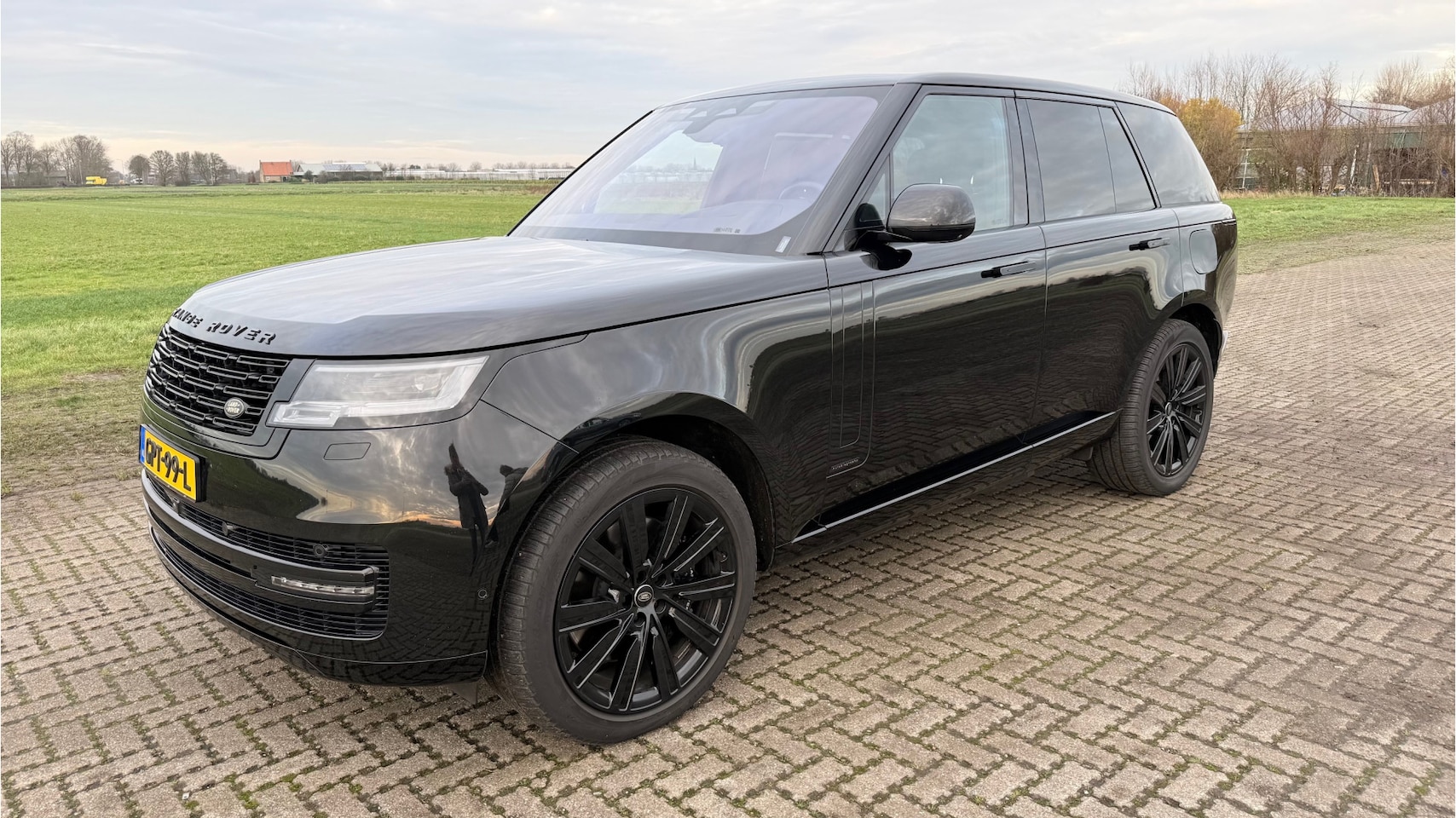 Land Rover Range Rover - 3.0 P440e Autobiography PHEV - AutoWereld.nl