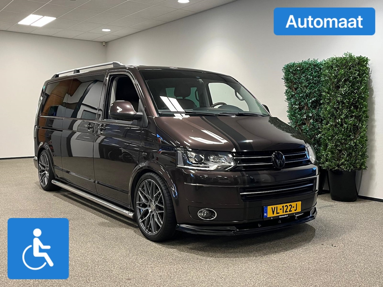 Volkswagen Multivan - L2H1 Rolstoelbus Automaat - AutoWereld.nl