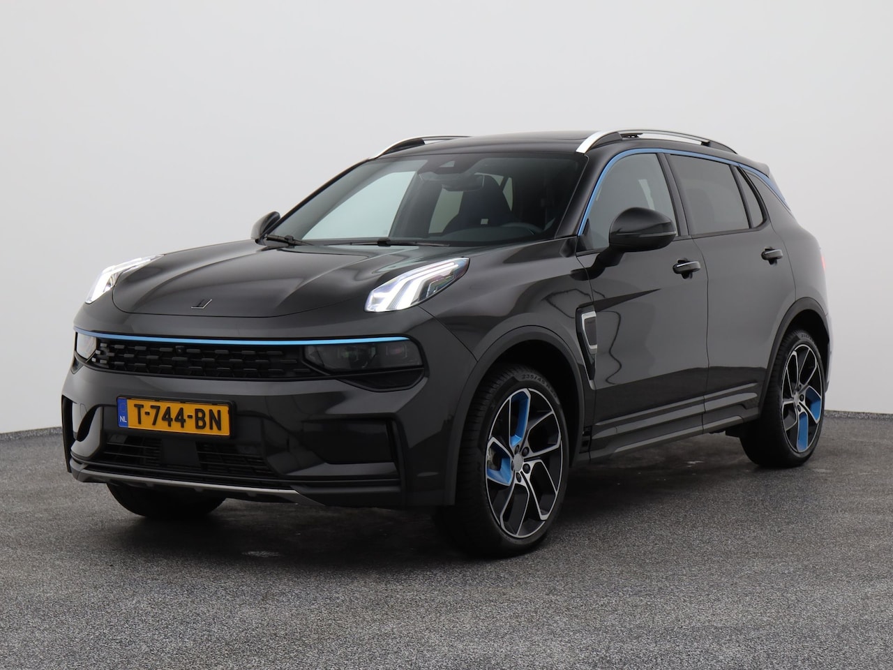 Lynk & Co 01 - 1.5 Plug-in Hybrid | 360° | ZWARTE HEMEL | NLD AUTO - AutoWereld.nl