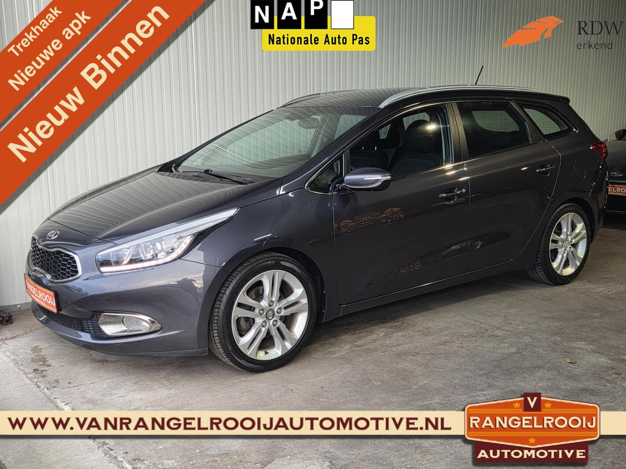 Kia Cee'd Sportswagon - 1.6 GDI Plus Pack 1.6 GDI Plus Pack, trekh., 17" lmv, navi, clima, cruise - AutoWereld.nl