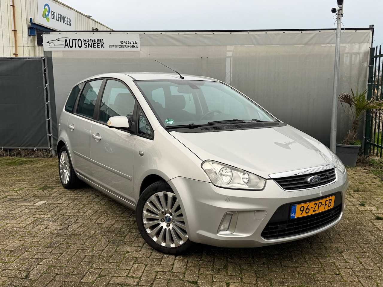 Ford C-Max - 1.8-16V Titanium - NWE APK - Clima-Cruise-PDC - AutoWereld.nl