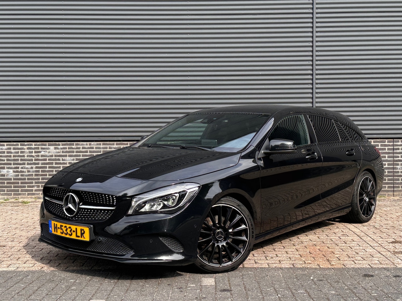 Mercedes-Benz CLA-klasse Shooting Brake - 180 AMG Line Night Edition AUT Camera CarPlay Xenon - AutoWereld.nl