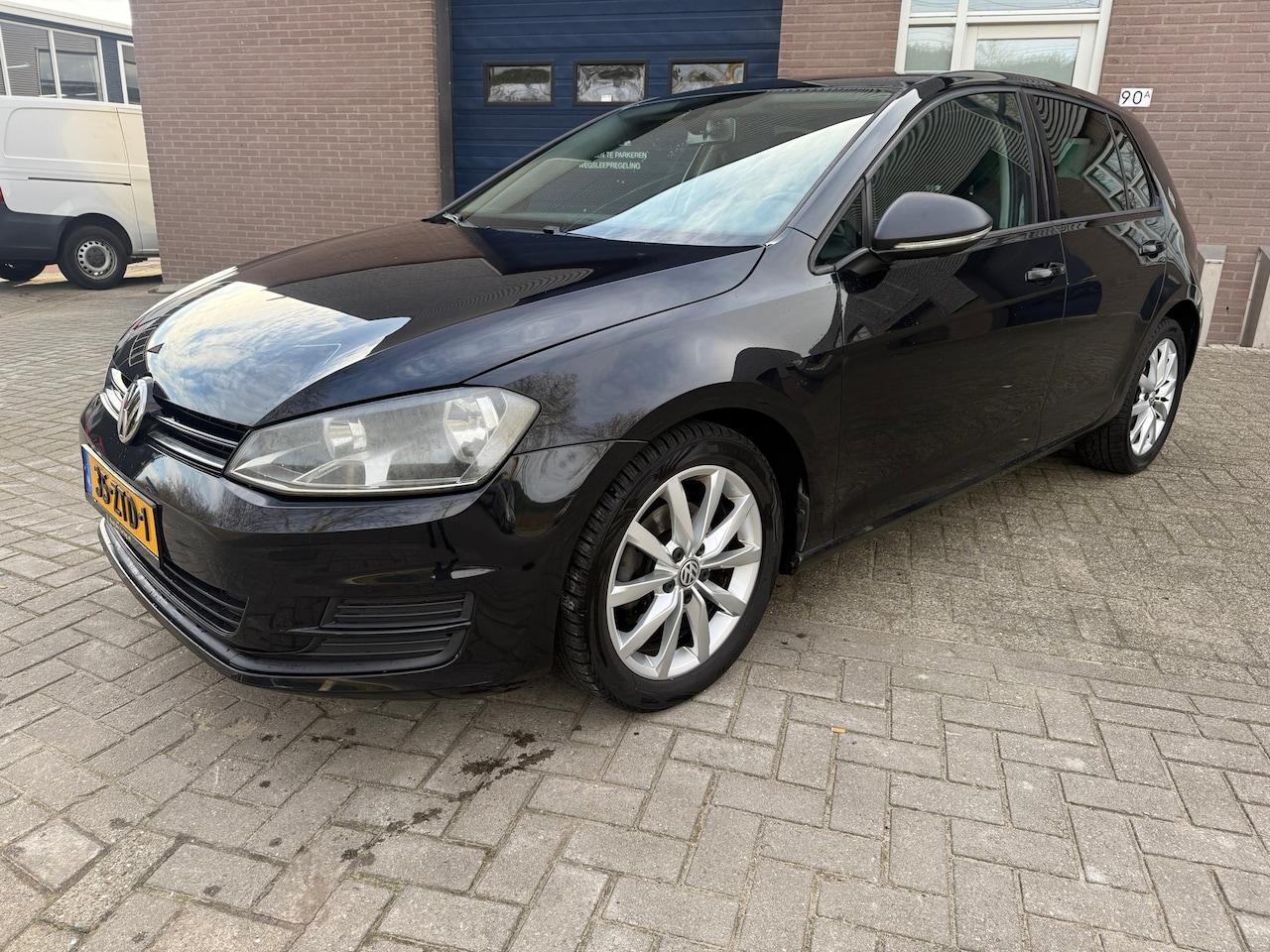 Volkswagen Golf - 1.2 TSI Trendline 1.2 TSI Trendline - AutoWereld.nl