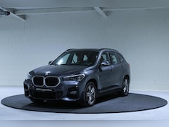 BMW X1 - xDrive25e | M Sport | Panoramadak | HuD | Ambient