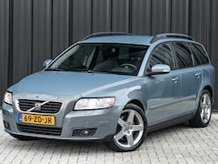 Volvo V50 - 2.4 Edition · 5 Cilinder · NL auto · Automaat · Parkeersensoren achter · Cruise control ·