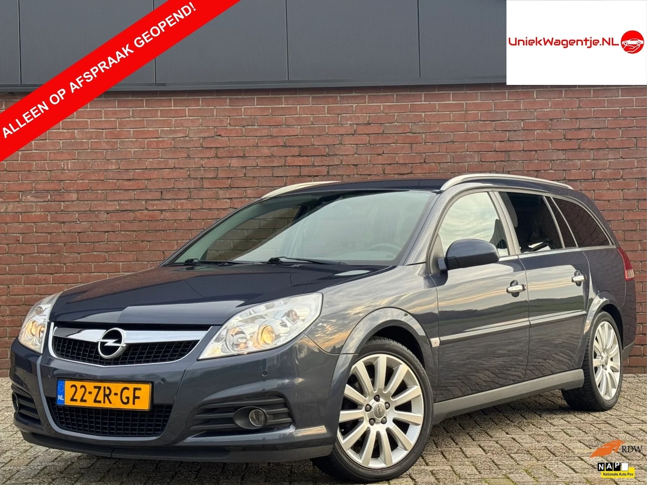 Opel Vectra Wagon - 2.2-16V EXECUTIVE | NL-AUTO! | LEDER! - AutoWereld.nl