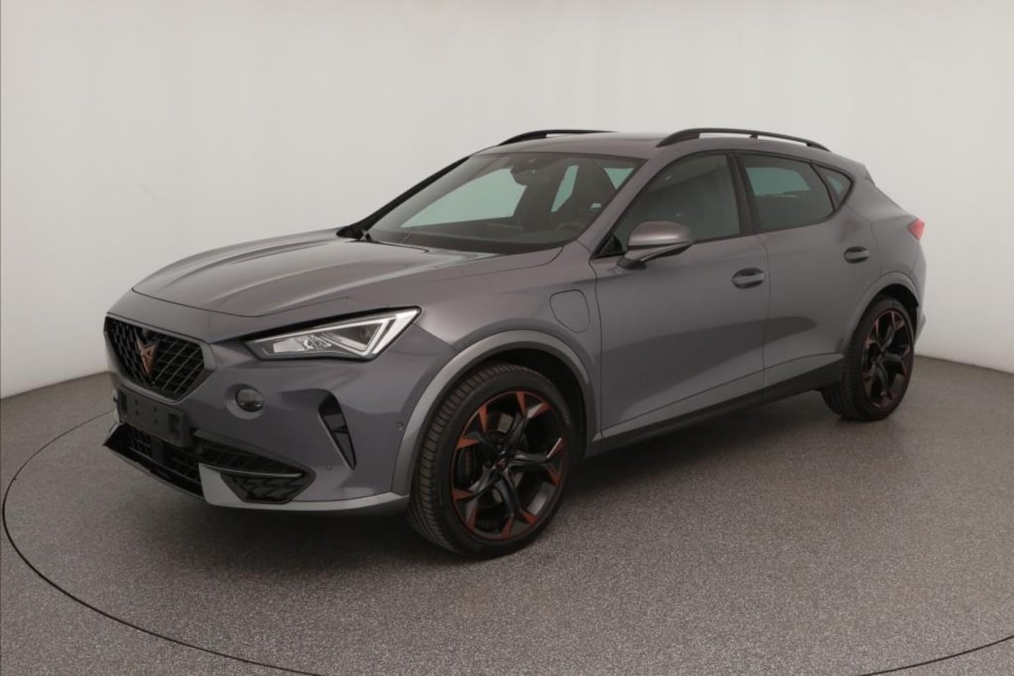 CUPRA Formentor - E-Hybrid VZ Perf. PANO l TREKHAAK l NIEUWSTAAT! - AutoWereld.nl