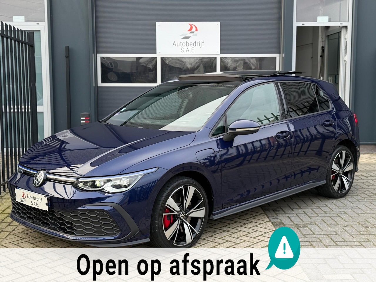 Volkswagen Golf - 1.4 eHybrid GTE 245 pk IQ LIGHT HEAD UP PANO SFEER CARPLAY - AutoWereld.nl