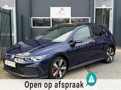 Volkswagen Golf - 1.4 eHybrid GTE 245 pk IQ LIGHT HEAD UP PANO SFEER CARPLAY