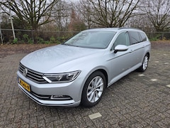 Volkswagen Passat Variant - 1.4 TSI ACT Comfortline Business line met winterpakket, trekhaak