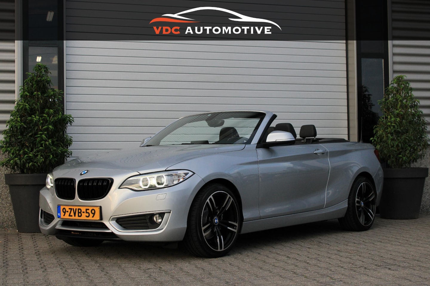BMW 2-serie Cabrio - 220i Stoelverwarming | Cruisecontrol | PDC | LED | Navi | Dealer Onderhouden - AutoWereld.nl