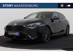 BMW 1-serie - 120 M Sport Automaat / Panoramadak / Trekhaak / Sportstoelen / Achteruitrijcamera / M Adap