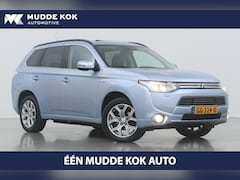 Mitsubishi Outlander - 2.0 PHEV Instyle+ | Trekhaak | Schuif/kanteldak | Leder | Camera | Stoelverwarming
