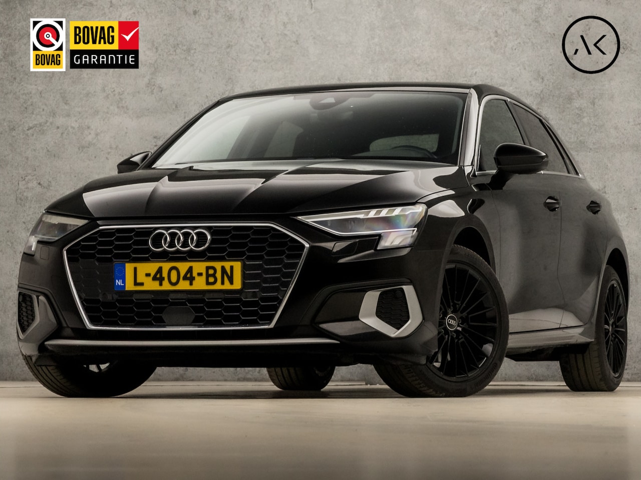 Audi A3 Sportback - 30 TFSI Sportline Automaat (APPLE CARPLAY, BLACK EDITION, GROOT NAVI, CLIMATE, GETINT GLAS - AutoWereld.nl
