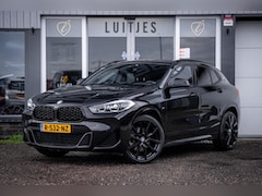BMW X2 - XDrive20i 178pk M-Sport I Blackpack I Trekhaak I 20'' I HuD I Camera I Sportstoelen