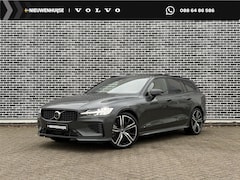 Volvo V60 - T6 Plug-in hybrid AWD Ultra Dark | Adaptieve Cruise Control | Dodehoek Detectie | Bowers &