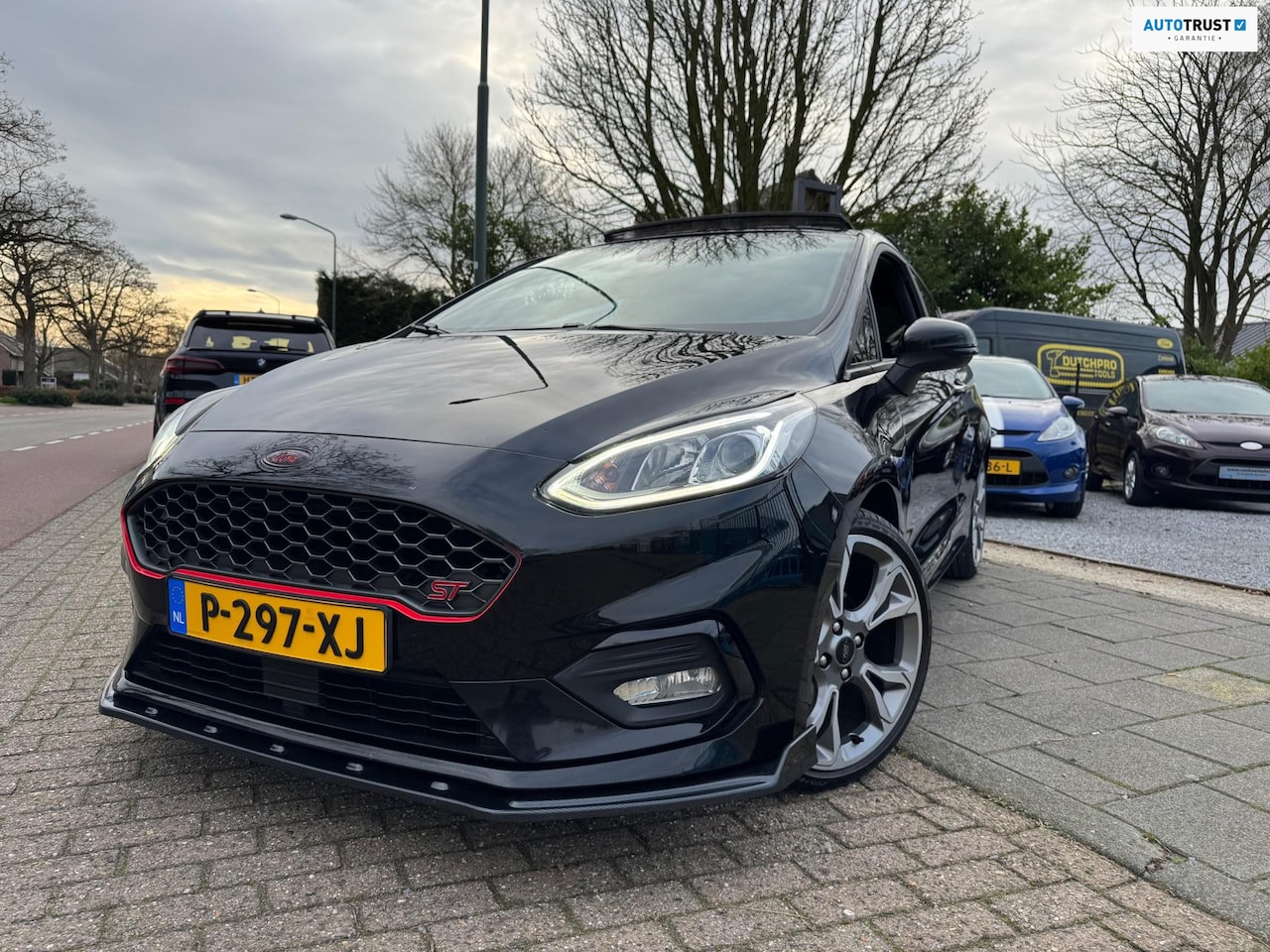 Ford Fiesta - 1.0 EcoBoost ST-Line Clima Elek Pakket Navi Pano Cruise Pdc 18”…… - AutoWereld.nl