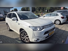 Mitsubishi Outlander - 2.0 PHEV Instyle+