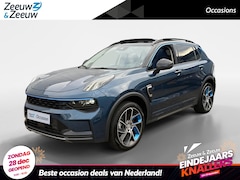 Lynk & Co 01 - 1.5 | Panoramadak | Adapt. Cruise Control | Dodehoek detectie | 360 Camera | Apple Carplay