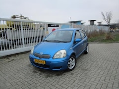 Toyota Yaris - 1.3 VVT-i Terra, 5 Deurs, Airco