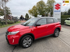 Suzuki Vitara - 1.4 Boosterjet Smart Hybrid Select 08-2025 // 1500 kilo trekgewicht // Nieuwstaat // Snel