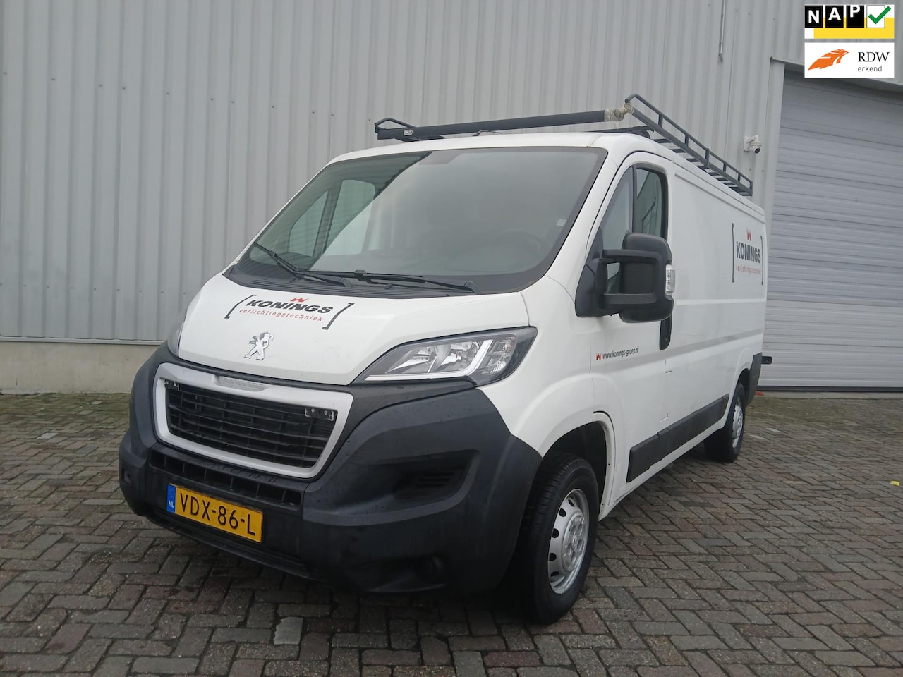 Peugeot Boxer - 330 2.2 BlueHDi 140 L2H1 Premium - Motor Tikt - Schade - BTW - AutoWereld.nl