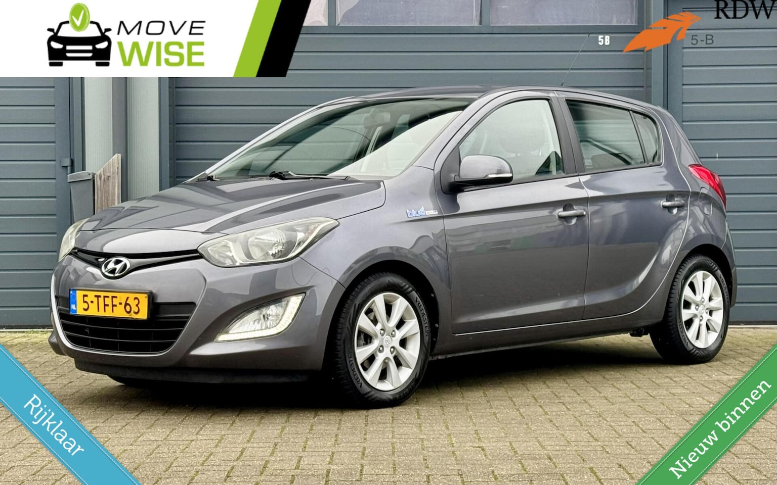 Hyundai i20 - 1.2i i-Deal | Lage KM NAP | 5 deurs | Airco | Trekhaak Afnb. | Zuinig & Betrouwbaar | - AutoWereld.nl