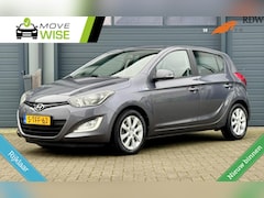 Hyundai i20 - 1.2i i-Deal | Lage KM NAP | 5 deurs | Airco | Trekhaak Afnb. | Zuinig & Betrouwbaar |