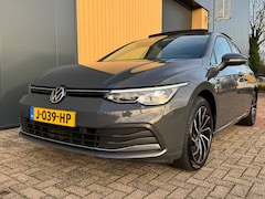 Volkswagen Golf - 1.5 eTSI 150pk 7-DSG Style | NL Auto | Pano | Trekhaak | IQ.Drive | Memory | Massage | Cam