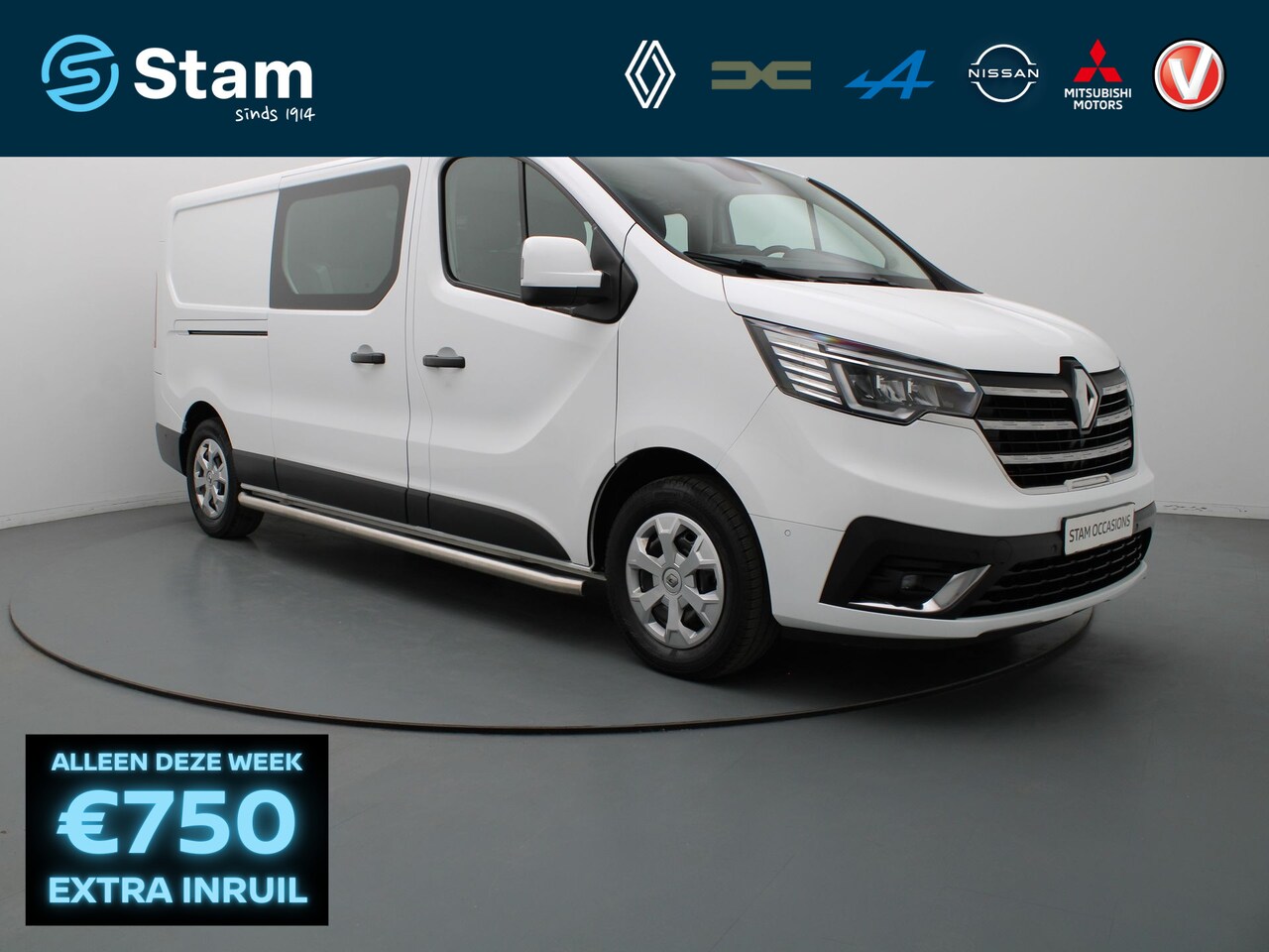 Renault Trafic - 2.0 dCi 150pk T29 L2H1 DC Work Edition Automaat Camera | Cruise | Navi | Parkeersens. v+a - AutoWereld.nl