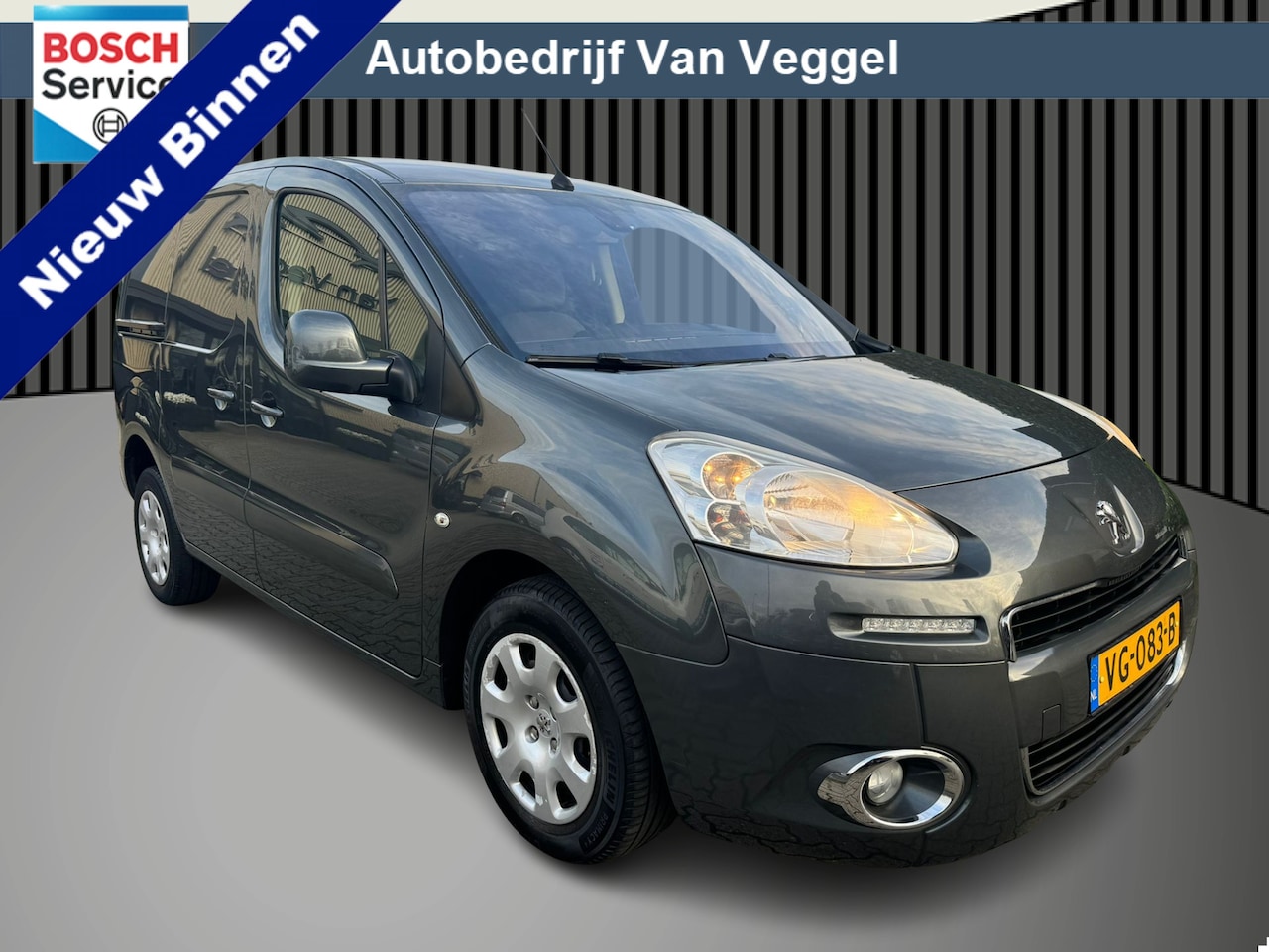Peugeot Partner - 120 1.6 e-HDI L1 Navteq 2Tronic camera, trekhaak, airco, cruise - AutoWereld.nl