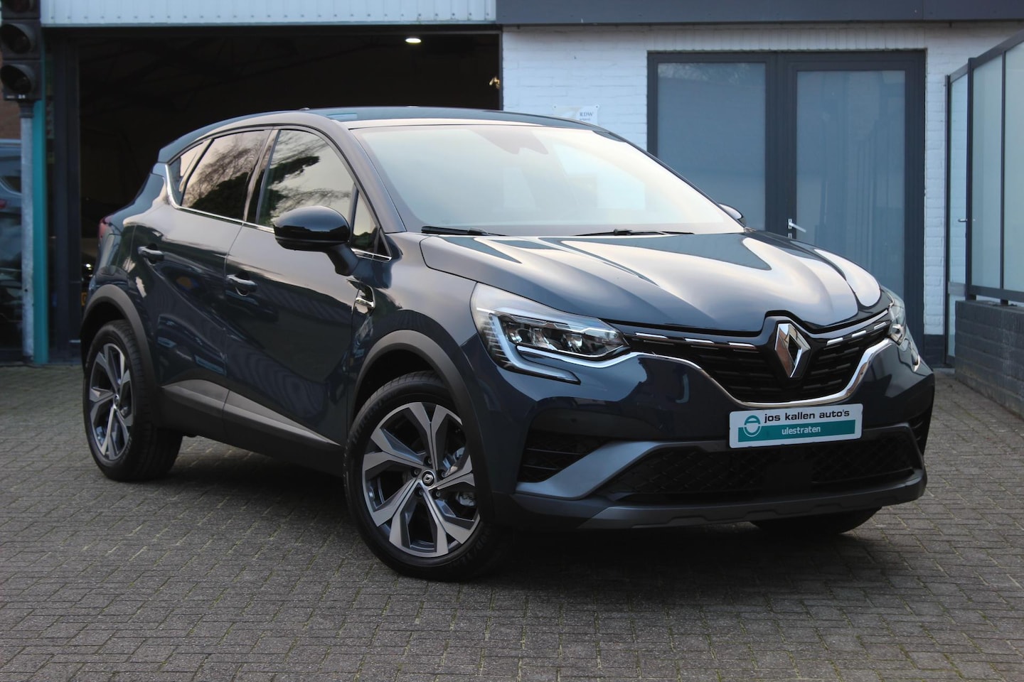 Renault Captur - 1.6 E-Tech Plug-in Hybrid 160 R.S. Line BTW Auto!! - AutoWereld.nl