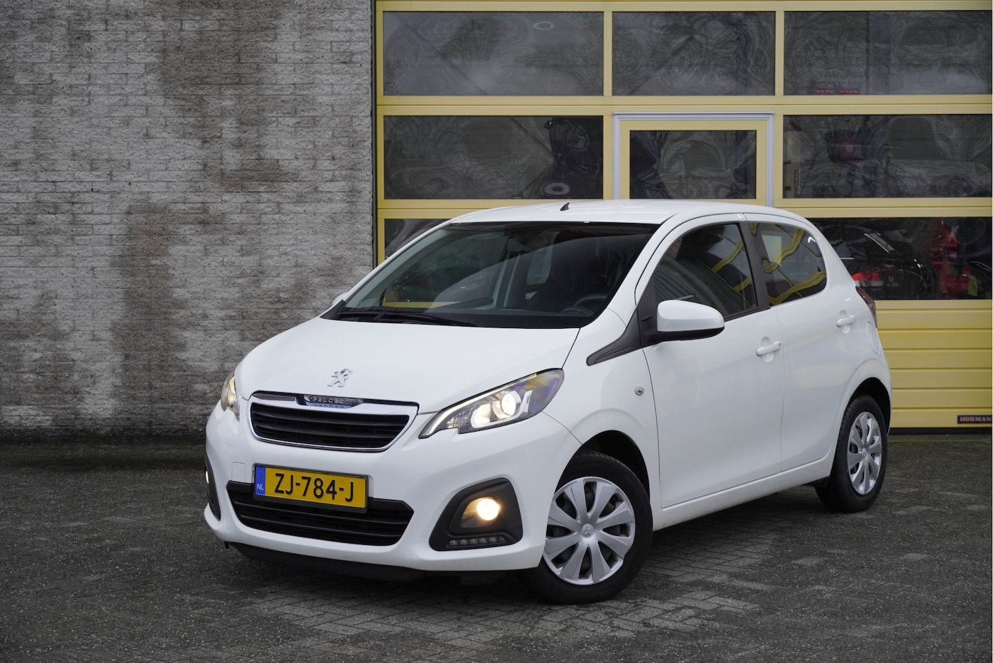 Peugeot 108 - 1.0 e-VTi 5drs Active BJ2019 Led | Audio | Airco | Stuurbekrachtiging | Getint glas - AutoWereld.nl