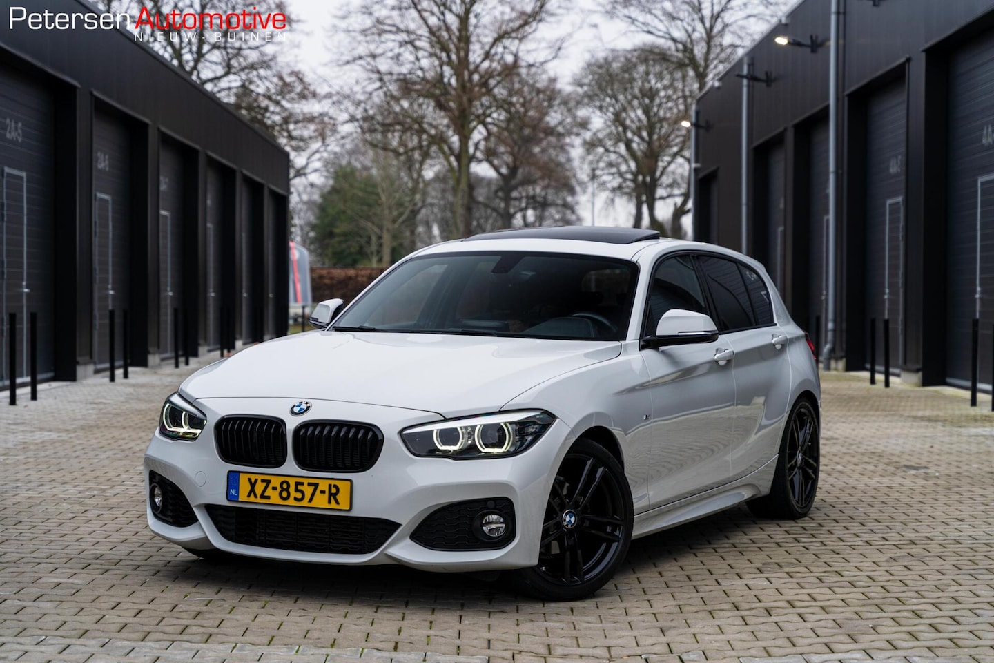 BMW 1-serie - 118i M-Sport *Pano *Leder *Dealer onderhouden* - AutoWereld.nl