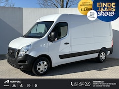 Nissan Interstar - 2.3 dCi L2H2 N-Connecta / Trekhaak / Airco / Navigatie