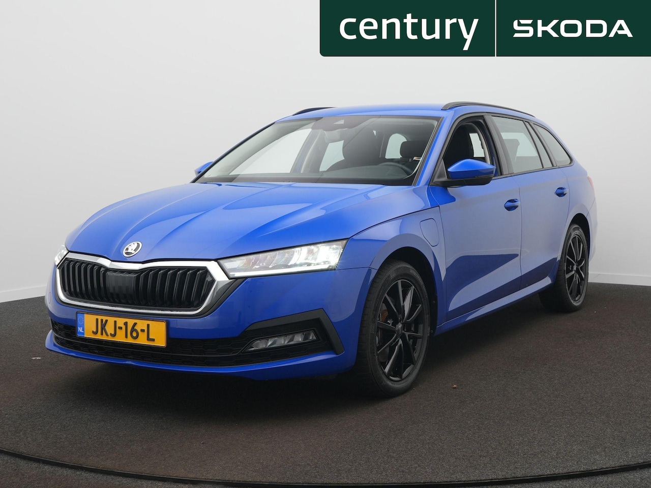 Skoda Octavia Combi - 1.4 TSI iV PHEV Business Edition / Carplay / Sensoren Achter / Clima - AutoWereld.nl