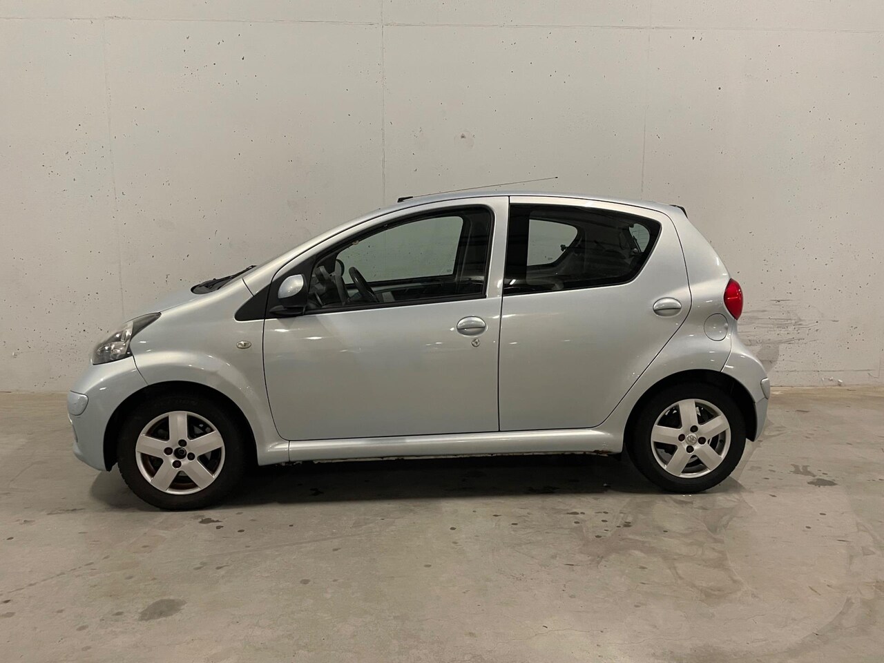 Toyota Aygo - 1.0-12V Sport 5drs. Navi Airco APK Nieuwe Koppeling - AutoWereld.nl