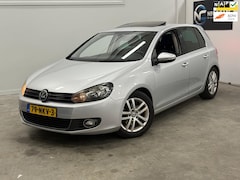 Volkswagen Golf - 1.2 TSI Highline BlueMotion / SCHUIFKANTELDAK / NAP / NETTE AUTO